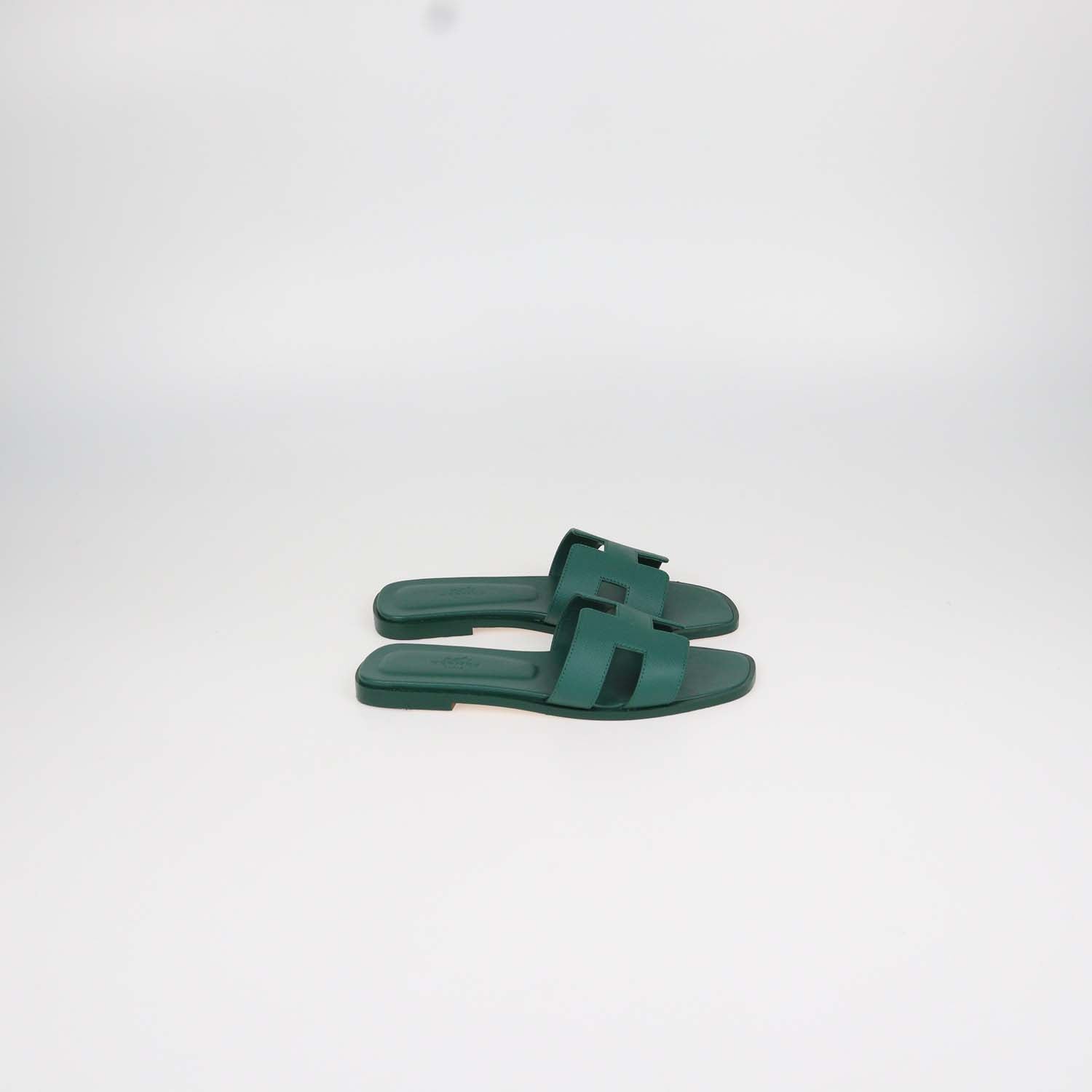 Hermes Vert Oyat Epsom Leather Oran Sandals