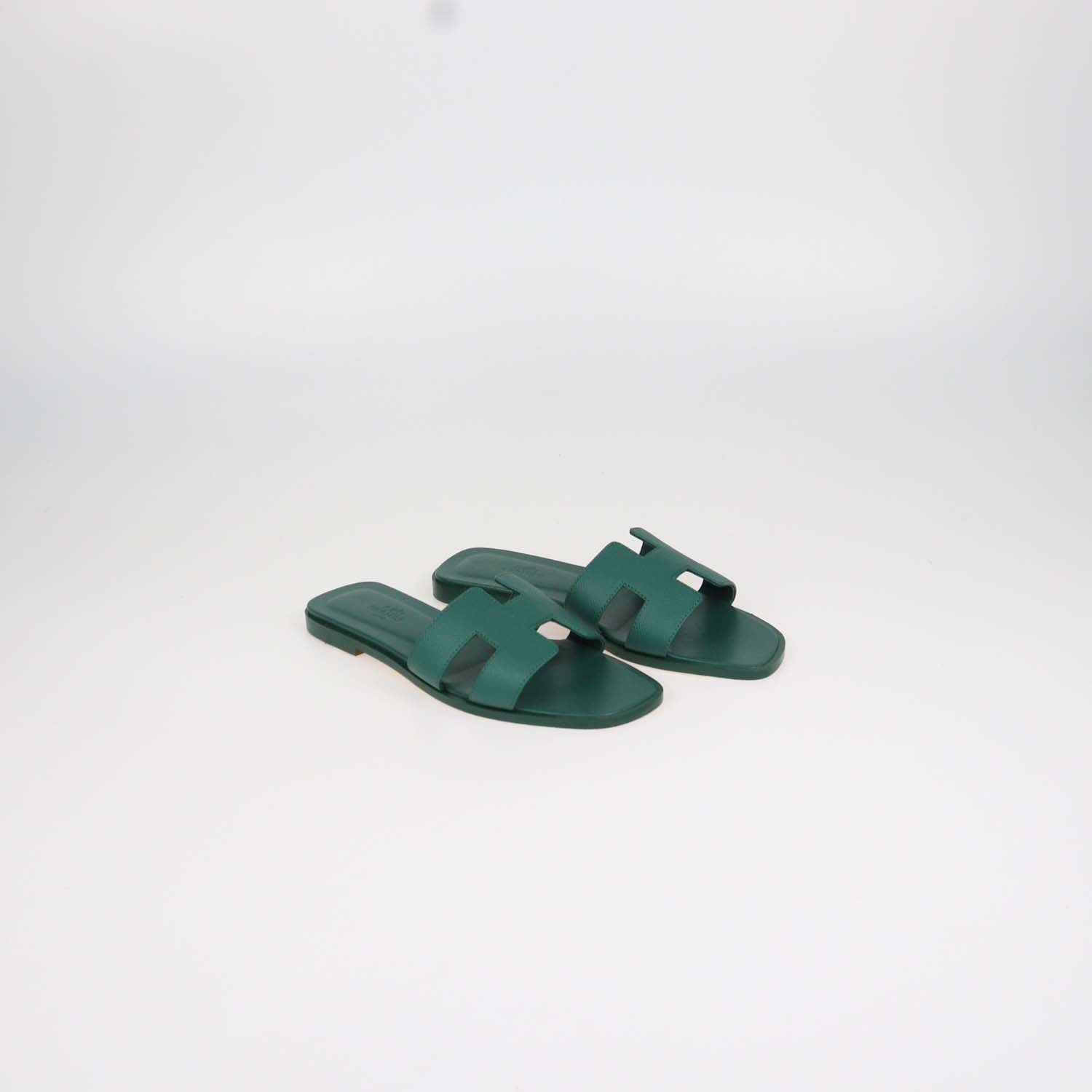 Hermes Vert Oyat Epsom Leather Oran Sandals