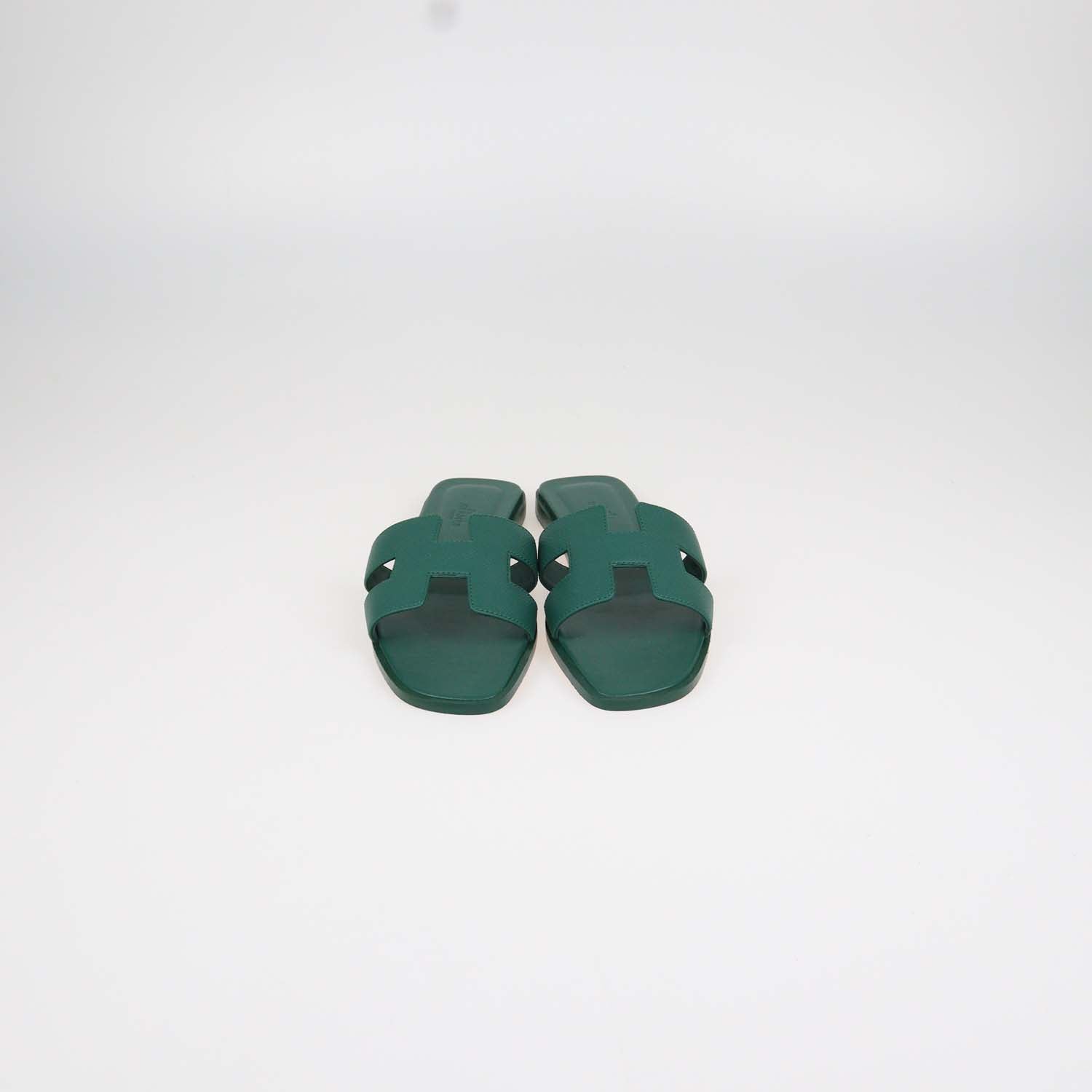 Hermes Vert Oyat Epsom Leather Oran Sandals